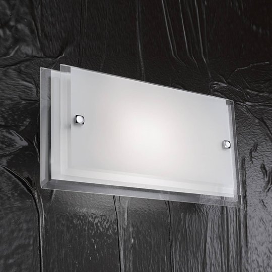 Formskön glasvägglampa Maggi