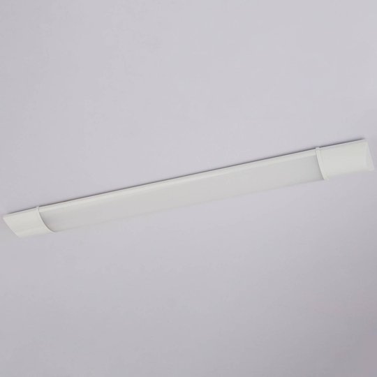 LED-bänklampa Obara, IP20, 60 cm lång