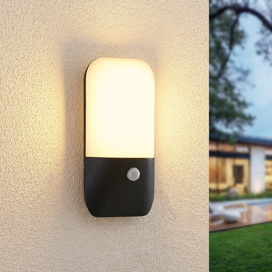 Lucande Bazilea LED-sensorutomhusvägglampa