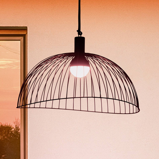 Batteridriven LED-pendellampa David, järnskärm