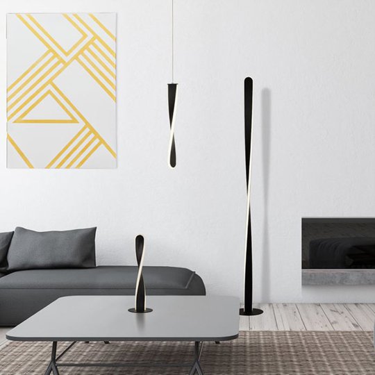 LED-golvlampa Paddle i matt svart