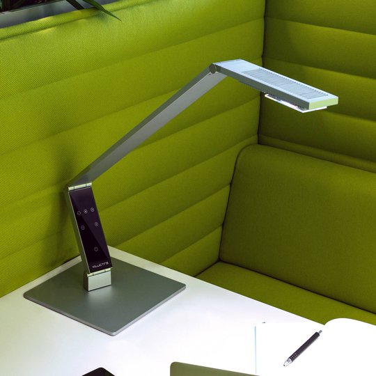 Luctra Table Linear LED-bordslampa fot aluminium