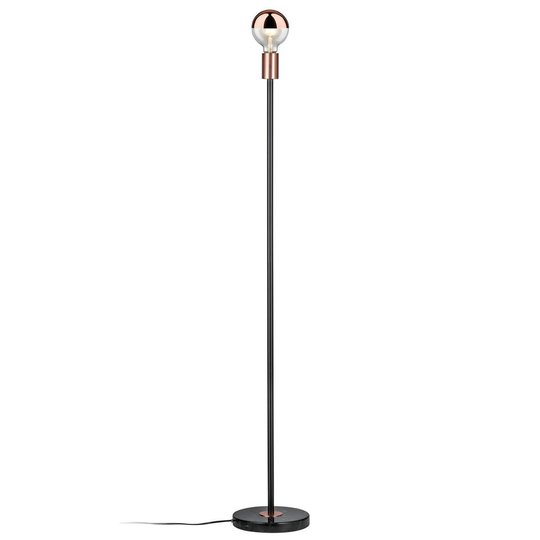 Golvlampa Nordin i originell design