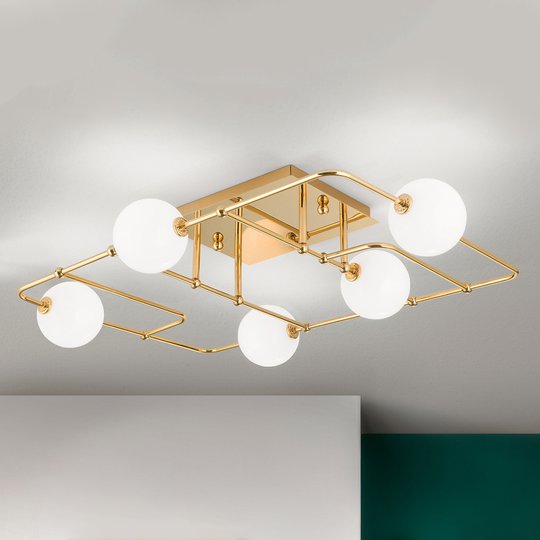LED-taklampa Pipes i guld med glaskulor