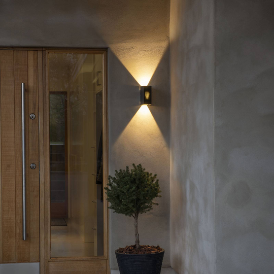LED-utomhusvägglampa Cremona antracit flameffekt