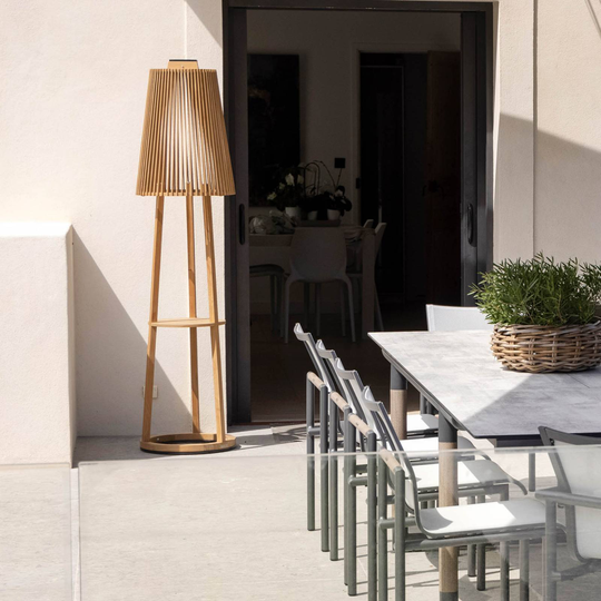 Solcellsgolvlampa Tecka med sensor, teak