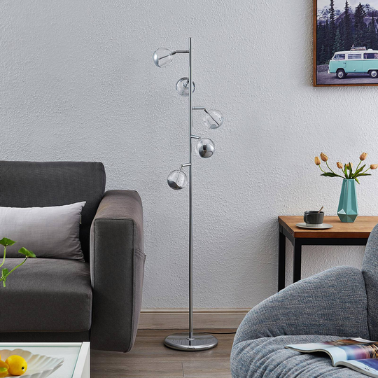 Lucande Kilio LED-golvlampa, dimbar, i krom