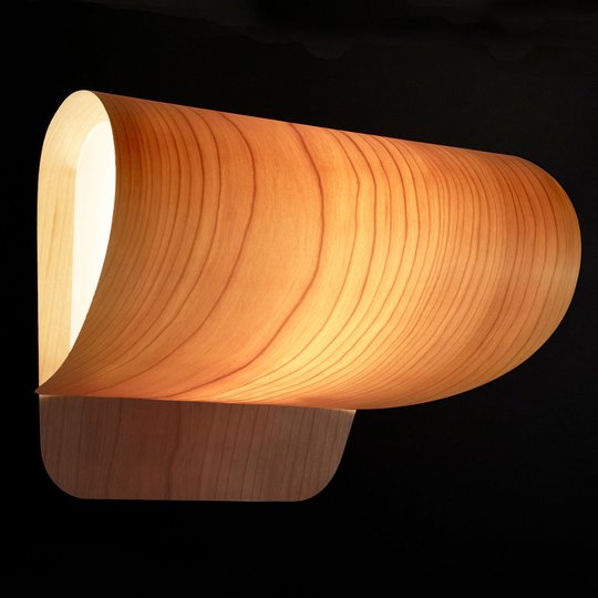 LZF Pleg LED-vägglampa 0-10 V dimbar valnöt