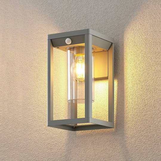 Lindby Estami utomhusvägglampa, sensor, silvergrå