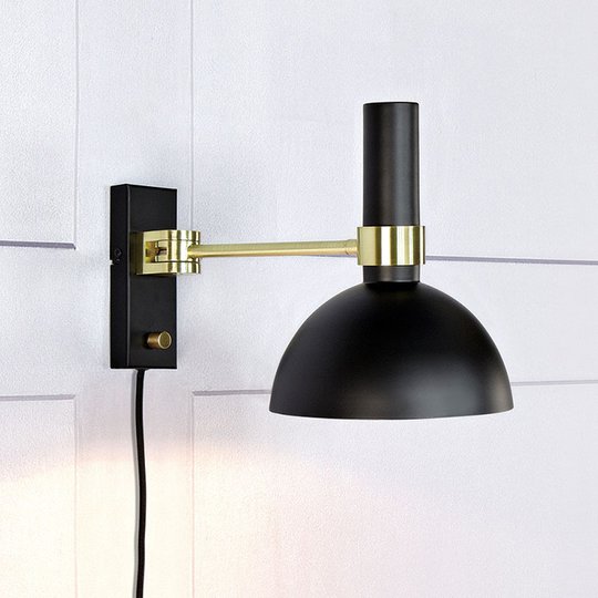 Vägglampa Larry med dimmer, mässing