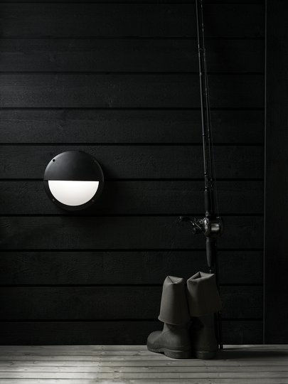 HERO - Wall black