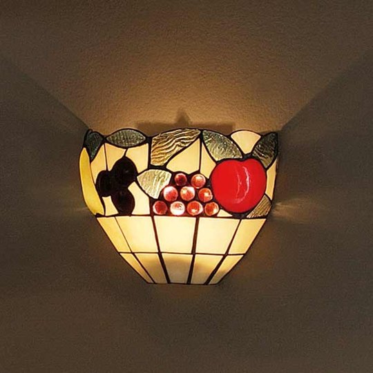 Vägglampa AMIRA i Tiffanystil