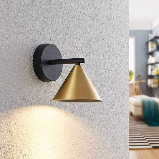 Lucande Kartio vägglampa, 1 lampa, mässing