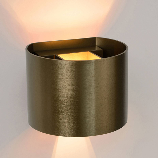 LED-vägglampa Xio, rund, gammal mässing