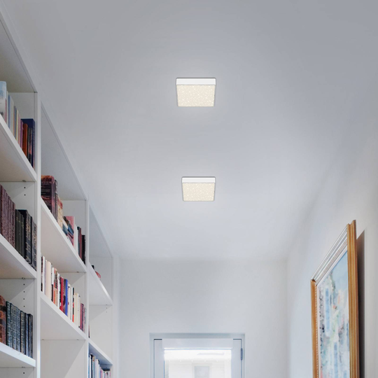 LED-taklampa Flame Star, 15,7 x 15,7 cm vit