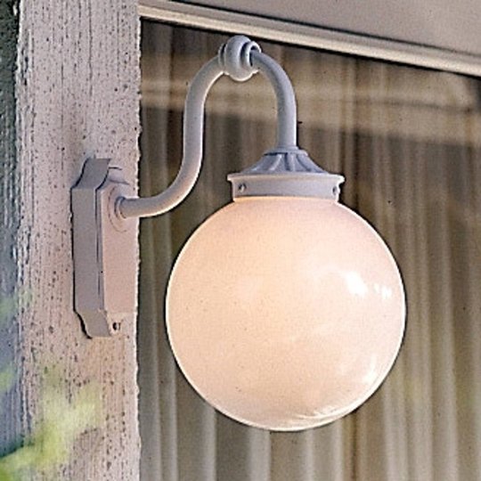 Elegant utomhusvägglampa Arcturus i vitt