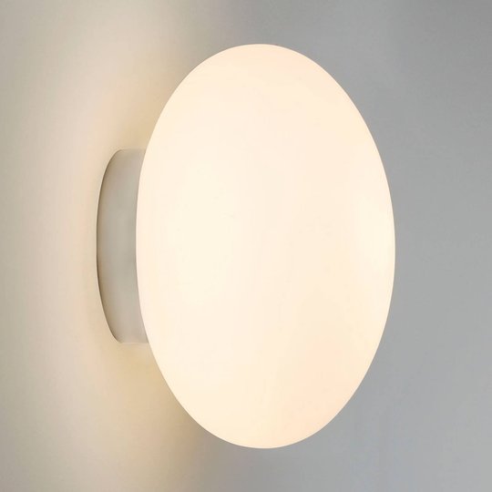 Astro Zeppo badrumsvägglampa av glas