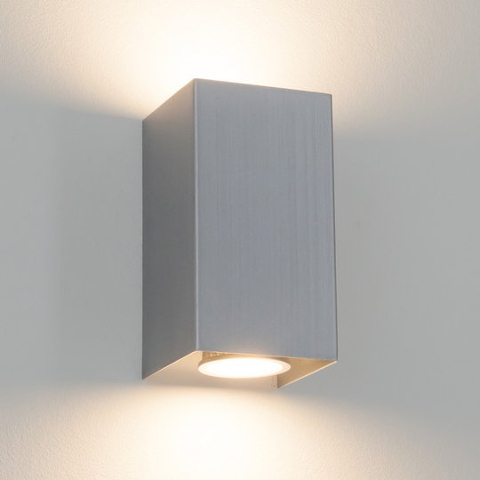 Kantig metallvägglampa Kabir, GU10 LED