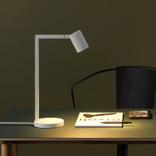 Astro Ascoli bordslampa, mattvit
