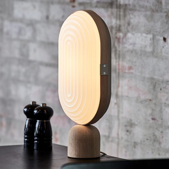 LE KLINT Arc LED-bordslampa vit ek ljus