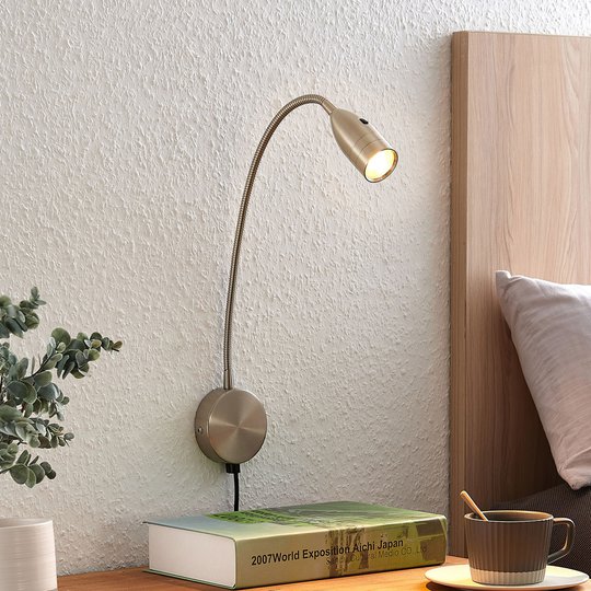 Lindby Ammara LED-vägglampa, satinerad nickel