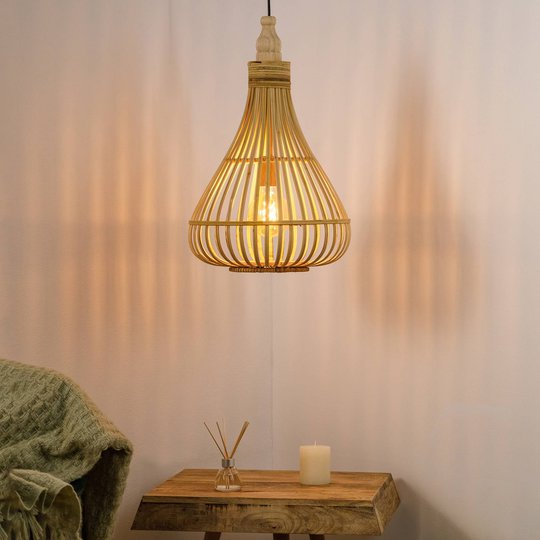 Hänglampa Amsfield av bambu, päronform