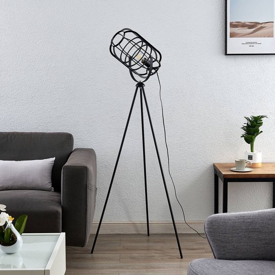 Lindby Keara golvlampa 3 ben burskärm