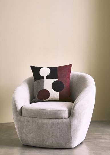 LIA - Cushion Red Jacquard 50x50cm