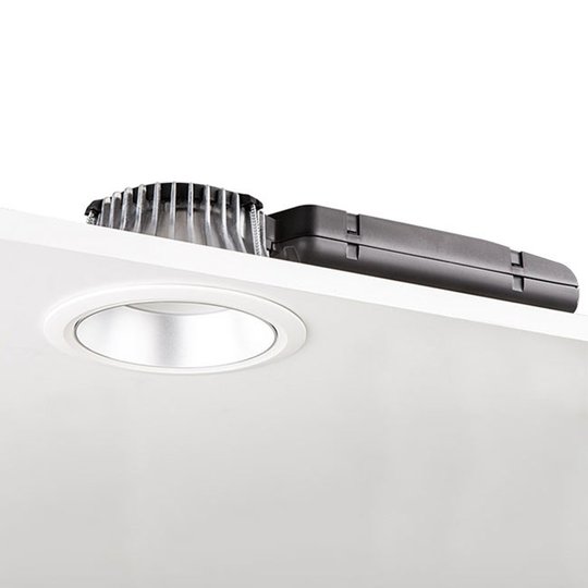 LED-downlight D70-RF155 HF 3 000 K vit/matt silver