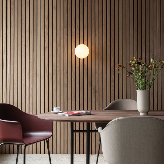 Menu TR Bulb LED-taklampa svart/opal matt