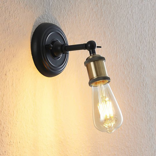 Lindby Aturia vägglampa i antik design