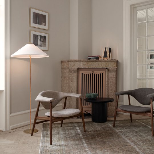 GUBI 9602 golvlampa, mässing, med canvasskärm