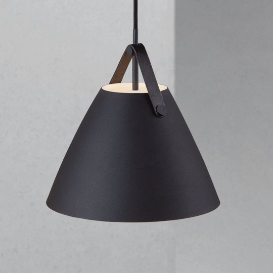 Hänglampa Strap i svart, Ø 27 cm