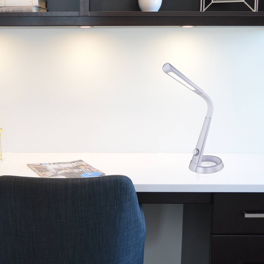 LED-bordslampa Mitti med USB-anslutning silver/vit