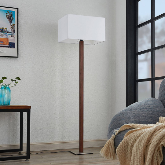 Lucande Larkira tyggolvlampa, kantig, vit