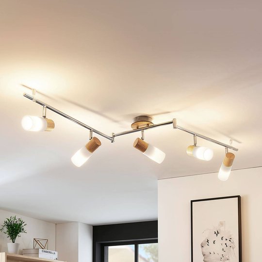 Vacker LED-takspotlight Christoph i trä, 5 lampor
