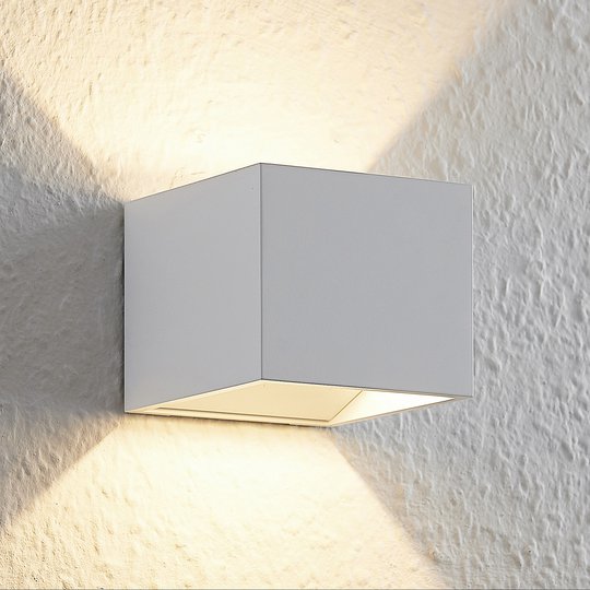 Arcchio Antonin LED-vägglampa, aluminium, vit
