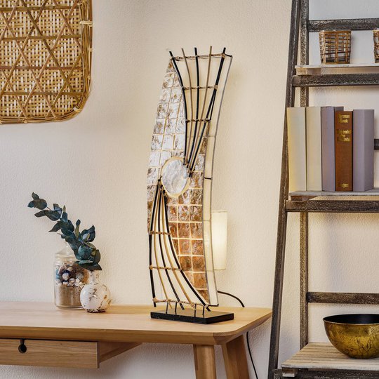Elegant golvlampa QUENTO 70 cm