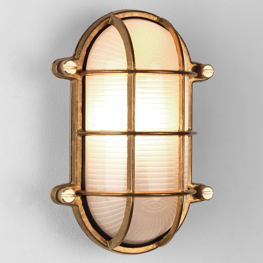 Mässingsfärgad utomhusvägglampa Thurso Oval