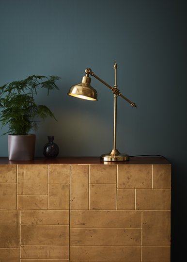 GRIMSTAD - Dark Brass Table