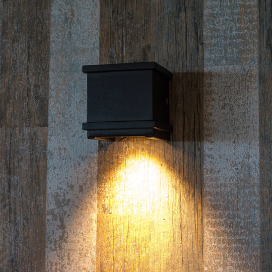 Utomhusvägglampa Borgo av aluminium, svart