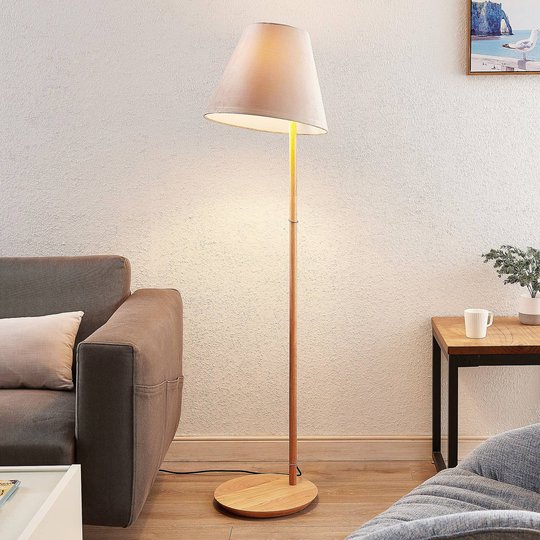 Lucande Jinda golvlampa, trästomme, grå sammet