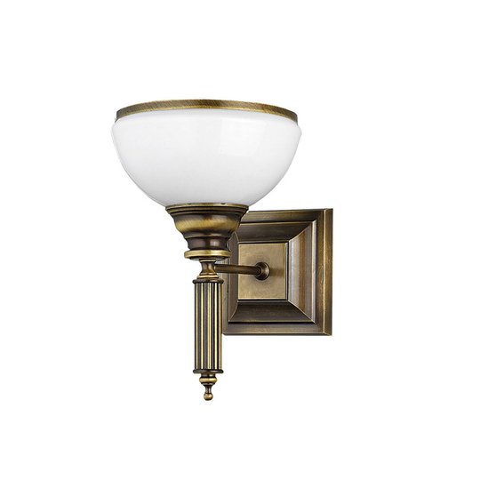 Vägglampa Petro, antik med glasskärm