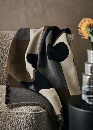 LIA Throw - Green Jacquard