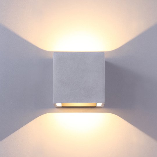 Betonggrå LED utomhusvägglampa Riak