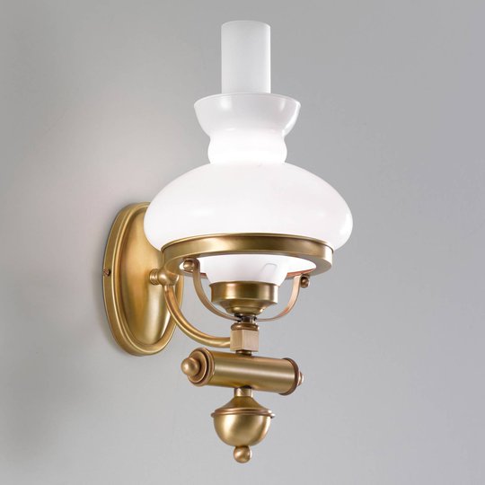 Gammaldags vägglampa Lagunare