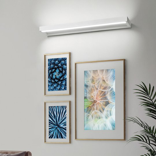 LED-vägglampa Leukas, Up-and-Down, bredd 90 cm