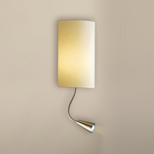 Vägglampa Benito med LED-läsarm