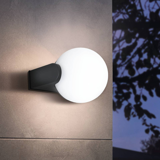 Utomhusvägglampa Rubio, IP64, kulformad