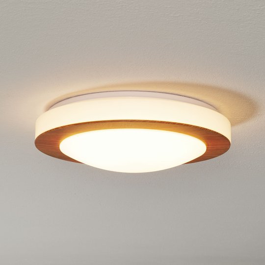 Rund LED-taklampa Gordon med trälackering